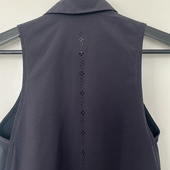 lululemon Hot Hitter Sleeveless Polo - Picture 3 of 3